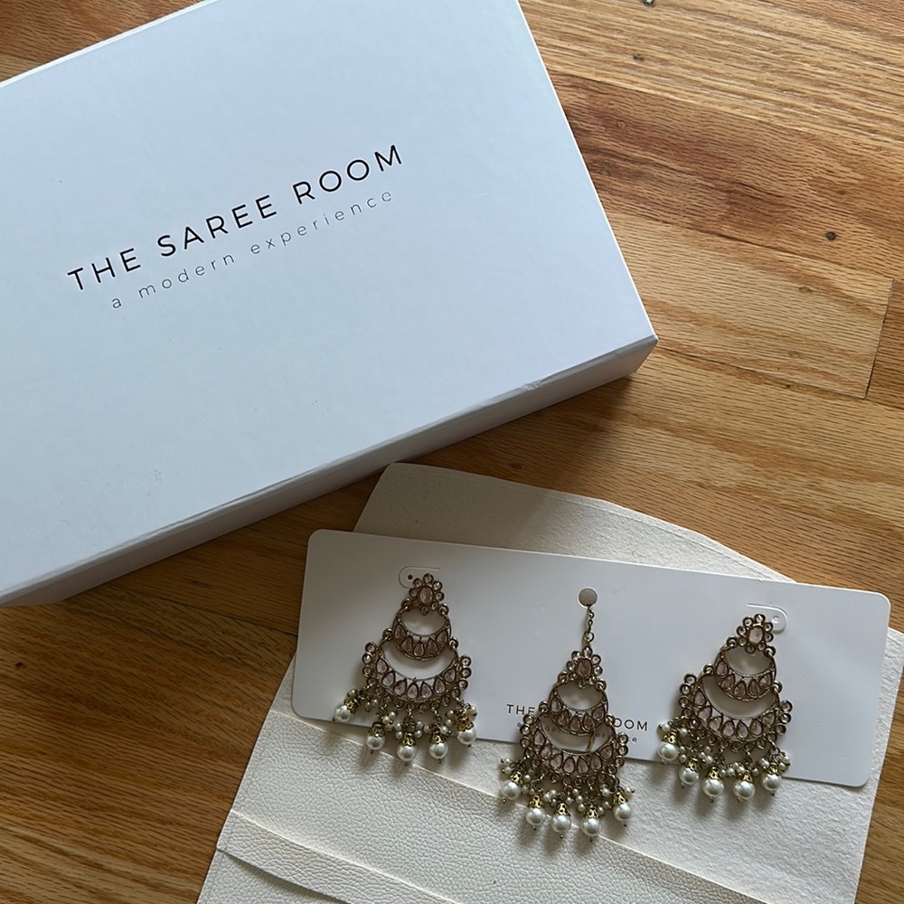 NWT - Rose Neera Tikka Set